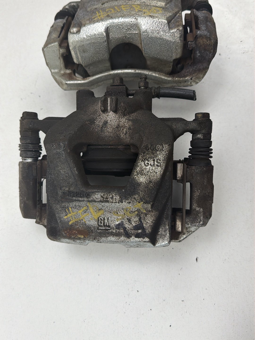 2011-2016 Chevrolet Sonic-Front Right Left Brake Caliper Set OEM
