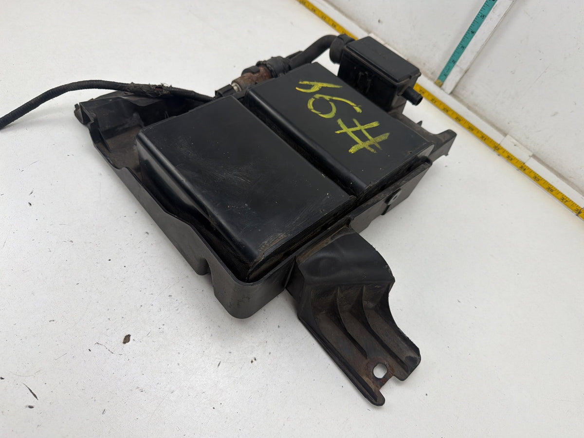 2003-2004 Lincoln Navigator U228 Fuel Vapor EVAP Charcoal Canister OEM