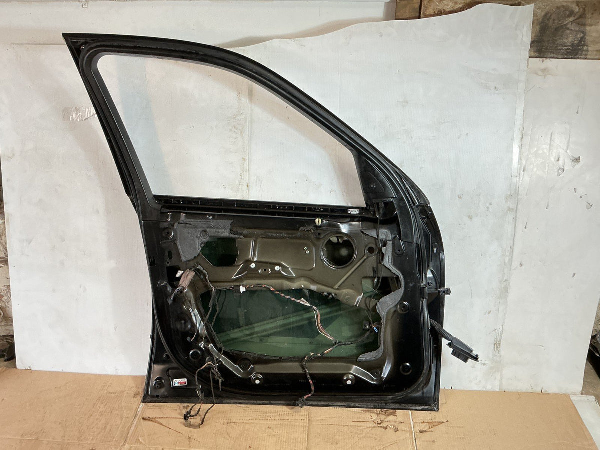2007- 2013 BMW X5 xDrive50i Front Left Driver Side Door Shell Panel OEM.