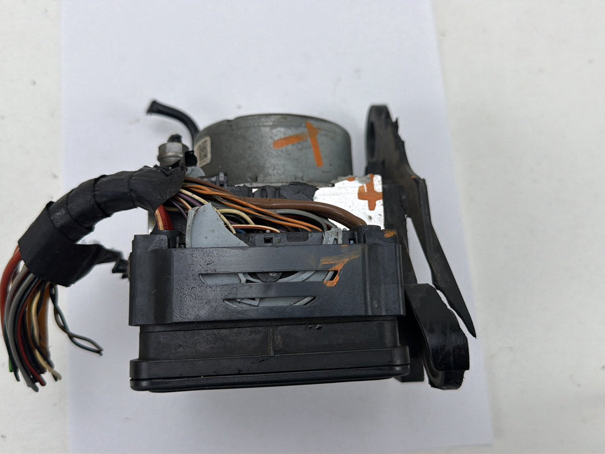 2015-2016 Audi A3 ABS Anti Lock Brake Pump Module 3Q0614517AA OEM