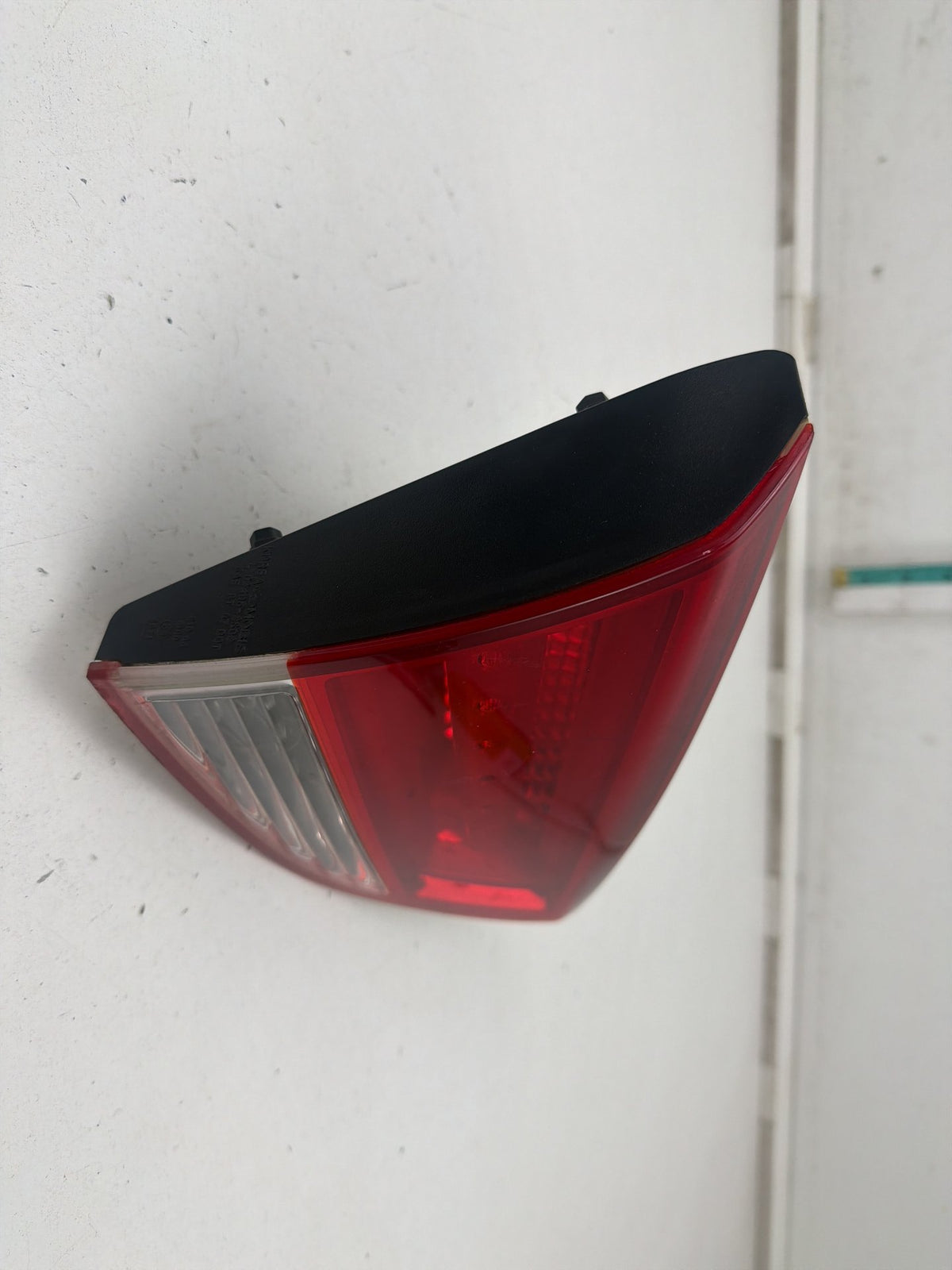 2010-2015 Hyundai Tucson Rear Left Driver Side Trunk Lid Tail Light Lamp OEM