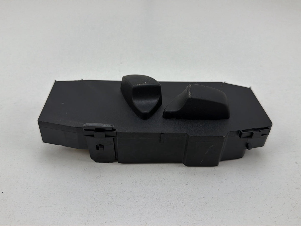 2014 BMW X1 E84 SUV Seat Belt Control Module 9265262-01 OEM