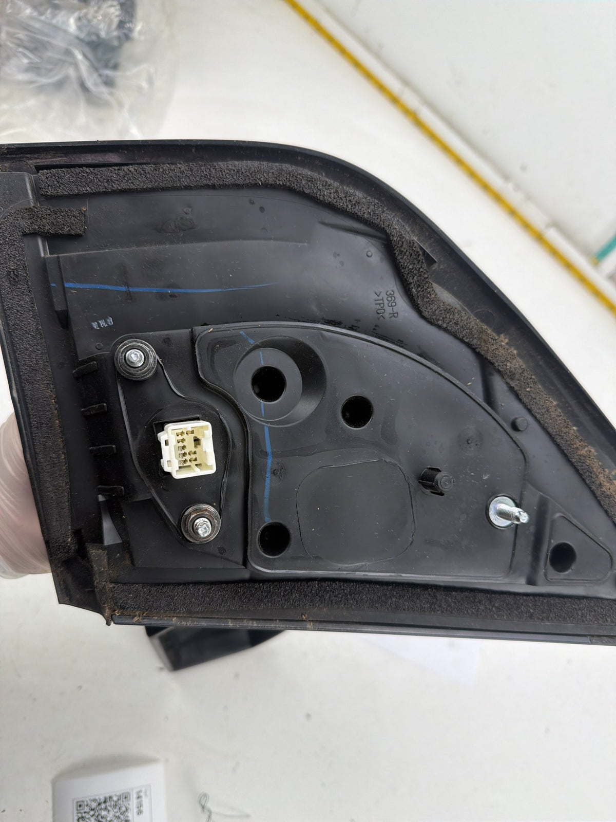 2007-2012 Nissan Sentra Front Right Passenger Side Power Door Mirror OEM