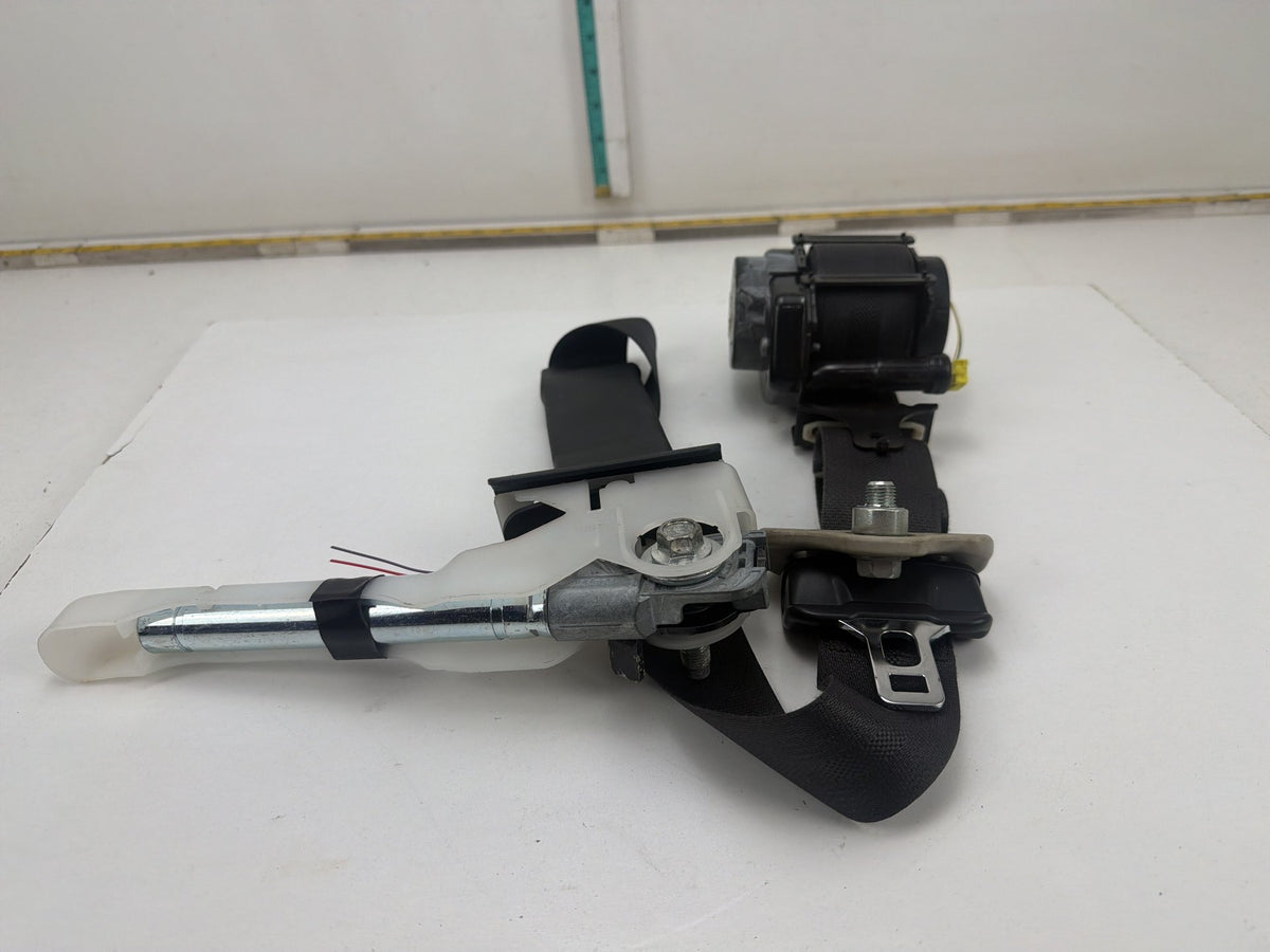 2013-2019 Nissan Sentra Right Front Seat Belt Retractor 641744863A OEM