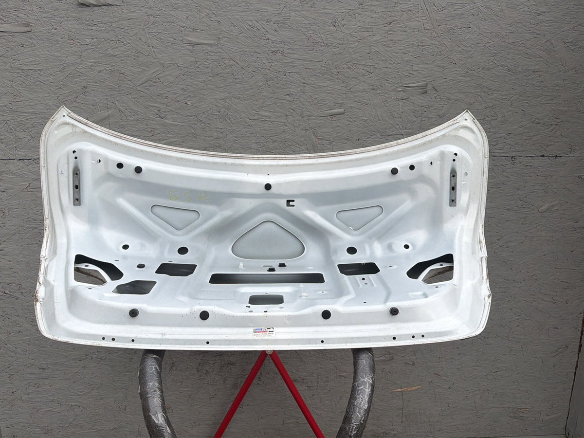 2016-2019 Nissan Sentra Rear Trunk Lid Tailgate Shell Cover Panel OEM