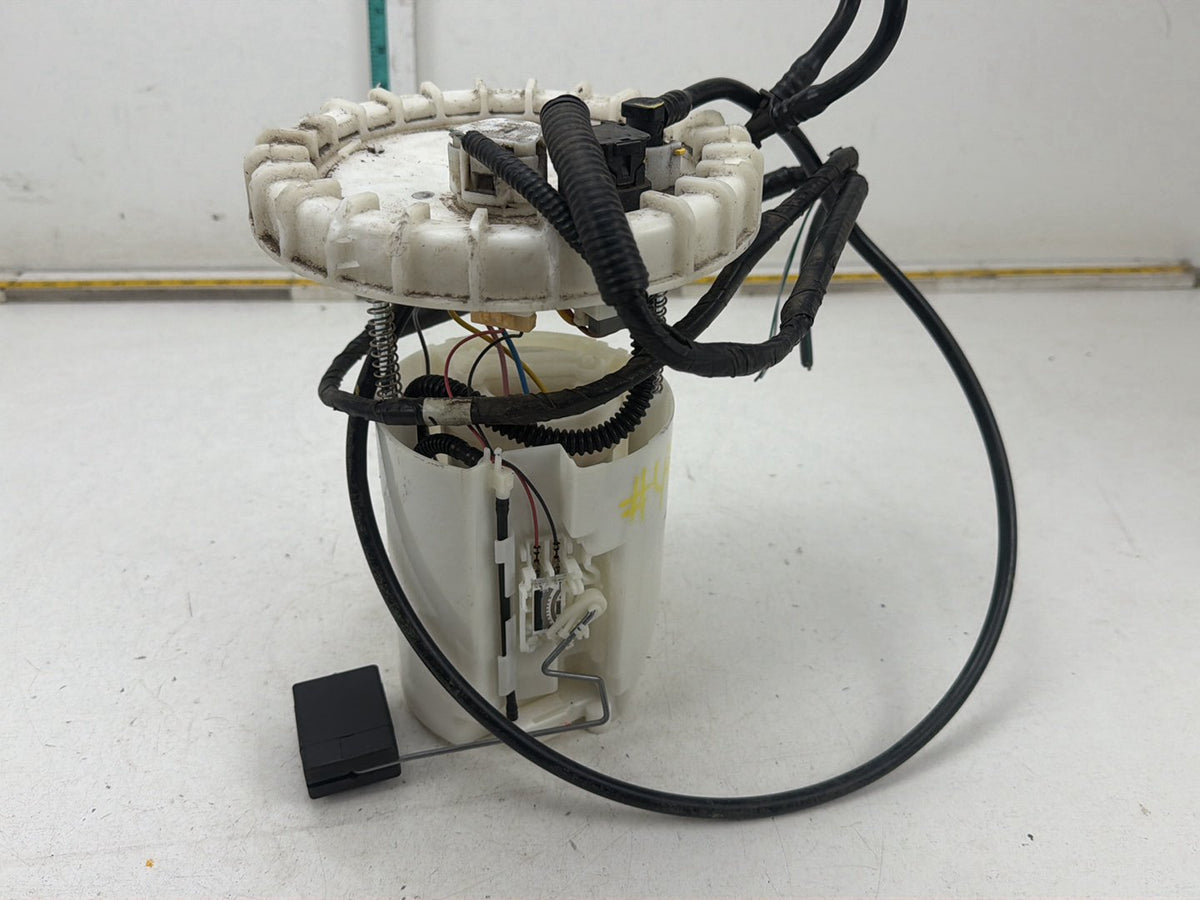 2017-2020 Toyota Sienna L30 3.5L In-Tank Fuel Pump Assembly KA292200-5040 OEM