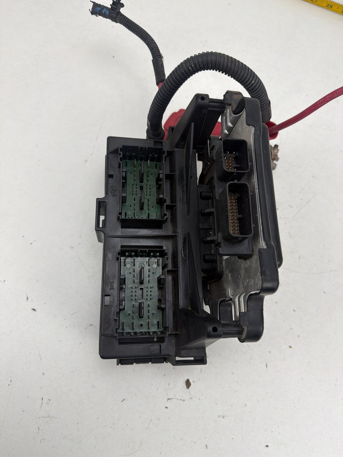 2008-2009 Jeep Grand Cherokee Fuse Box Relay Panel Body Module P04692163AG OEM