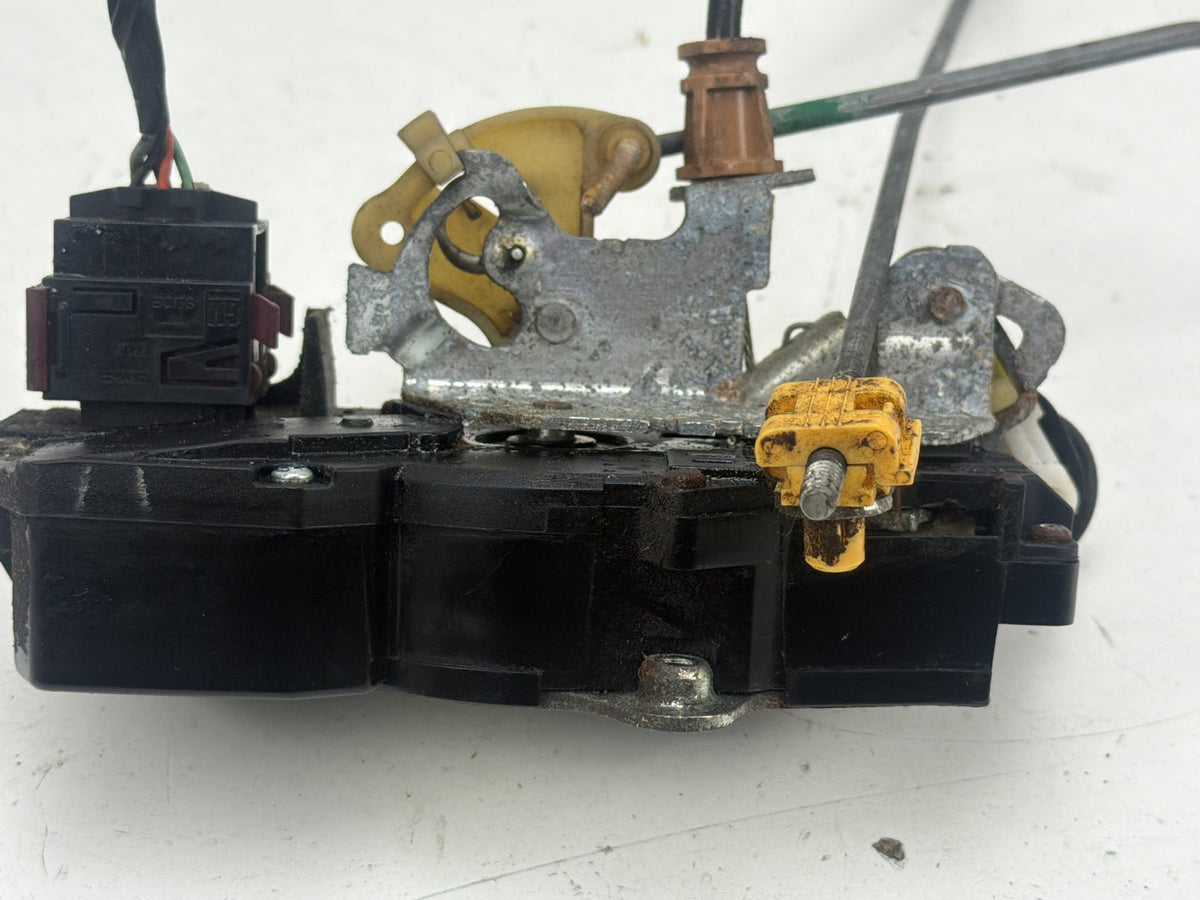 2007-2009 GMC Yukon Rear Right Passenger Side Door Lock Latch Actuator OEM
