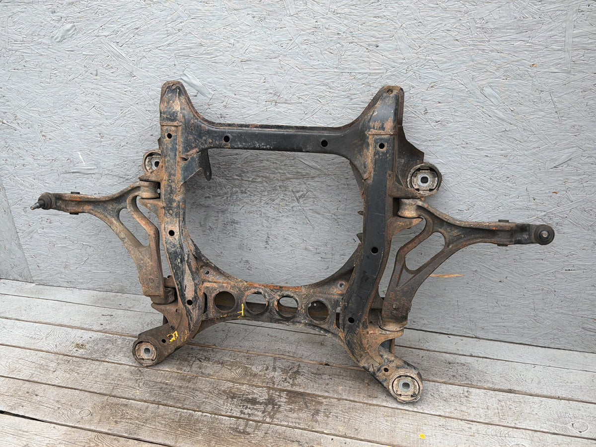 2003-2006 Porsche Cayenne Front Subframe Crossmember Sub Frame 7L0407154B OEM