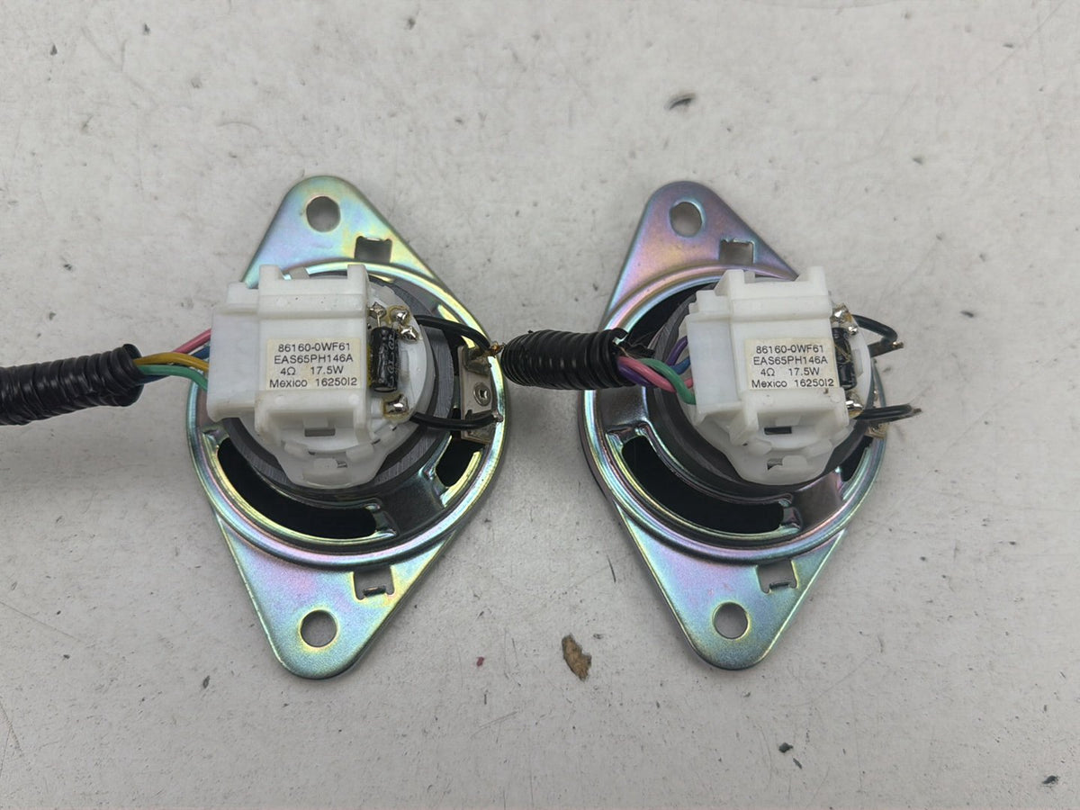2015-2019 Toyota Sienna L30 -Front Dash LH/RH Audio Speaker Pair 86160-0WF61 OEM