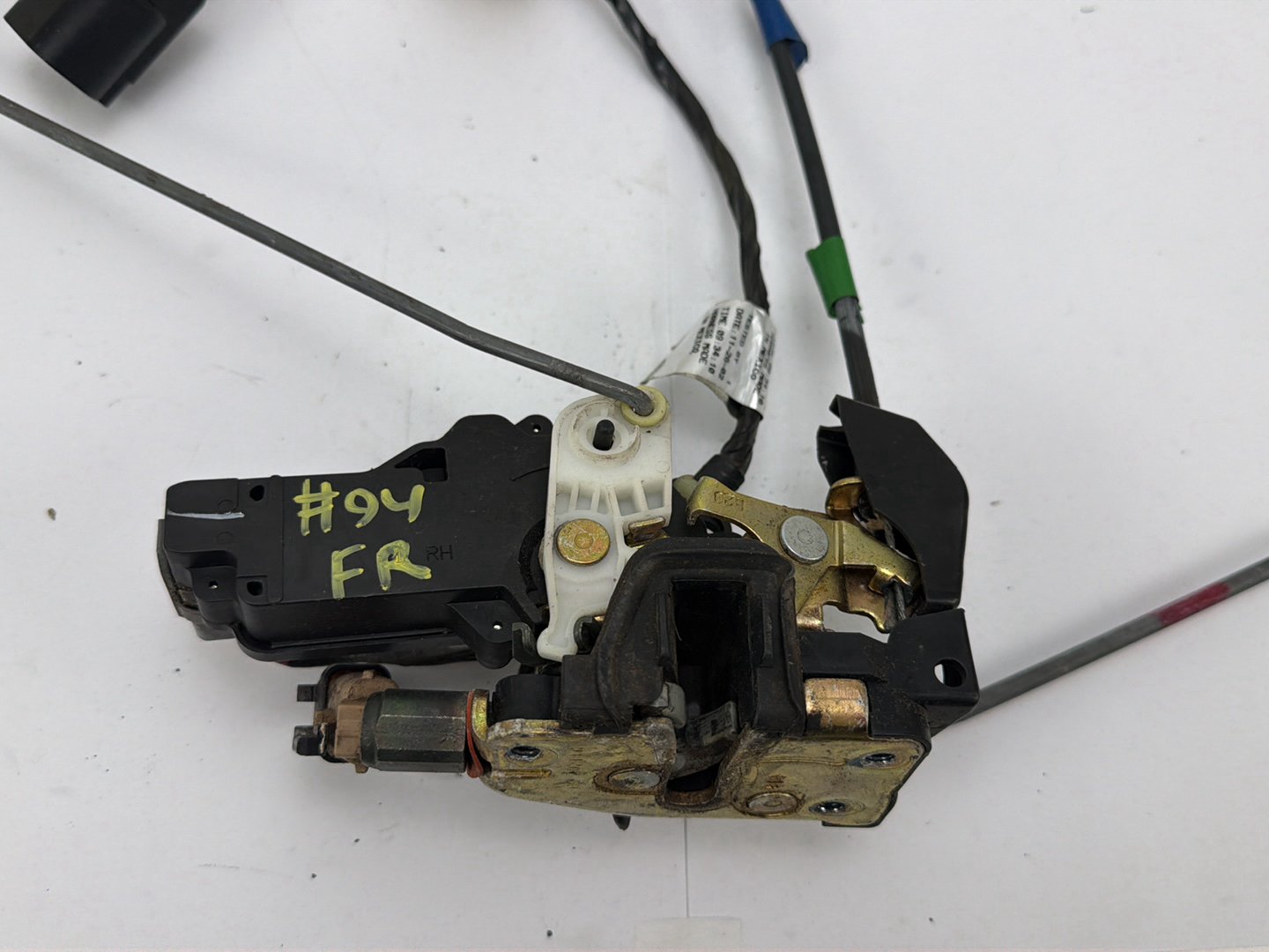 2003-2006 Lincoln Navigator Front Right Side Power Door Lock Actuator Latch OEM