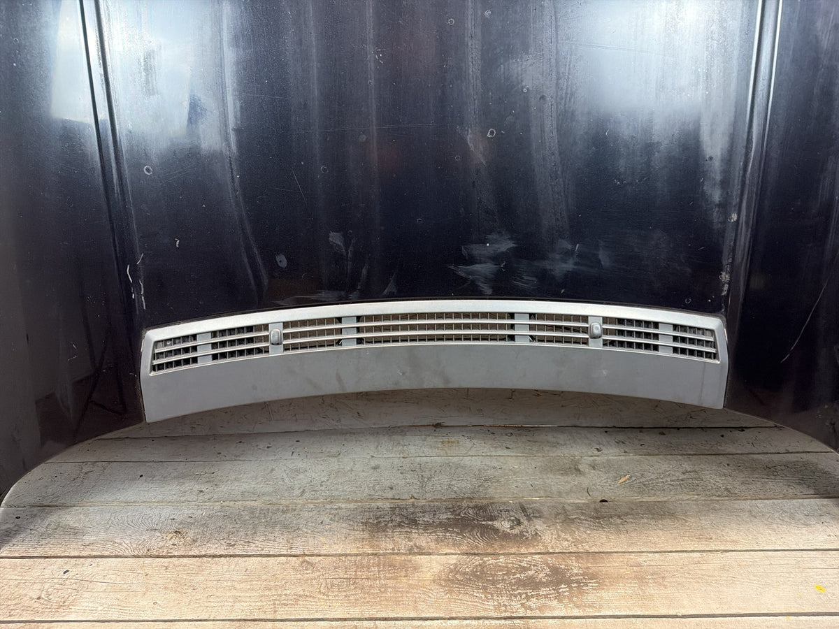 2010-2012 Land Rover Range Rover Front Engine Hood Panel Grille Assembly OEM