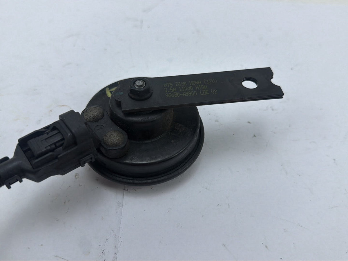 2015 - 2018 Kia Sedona Front High Tone Note Alarm Horn Signal 96630-A9900 OEM