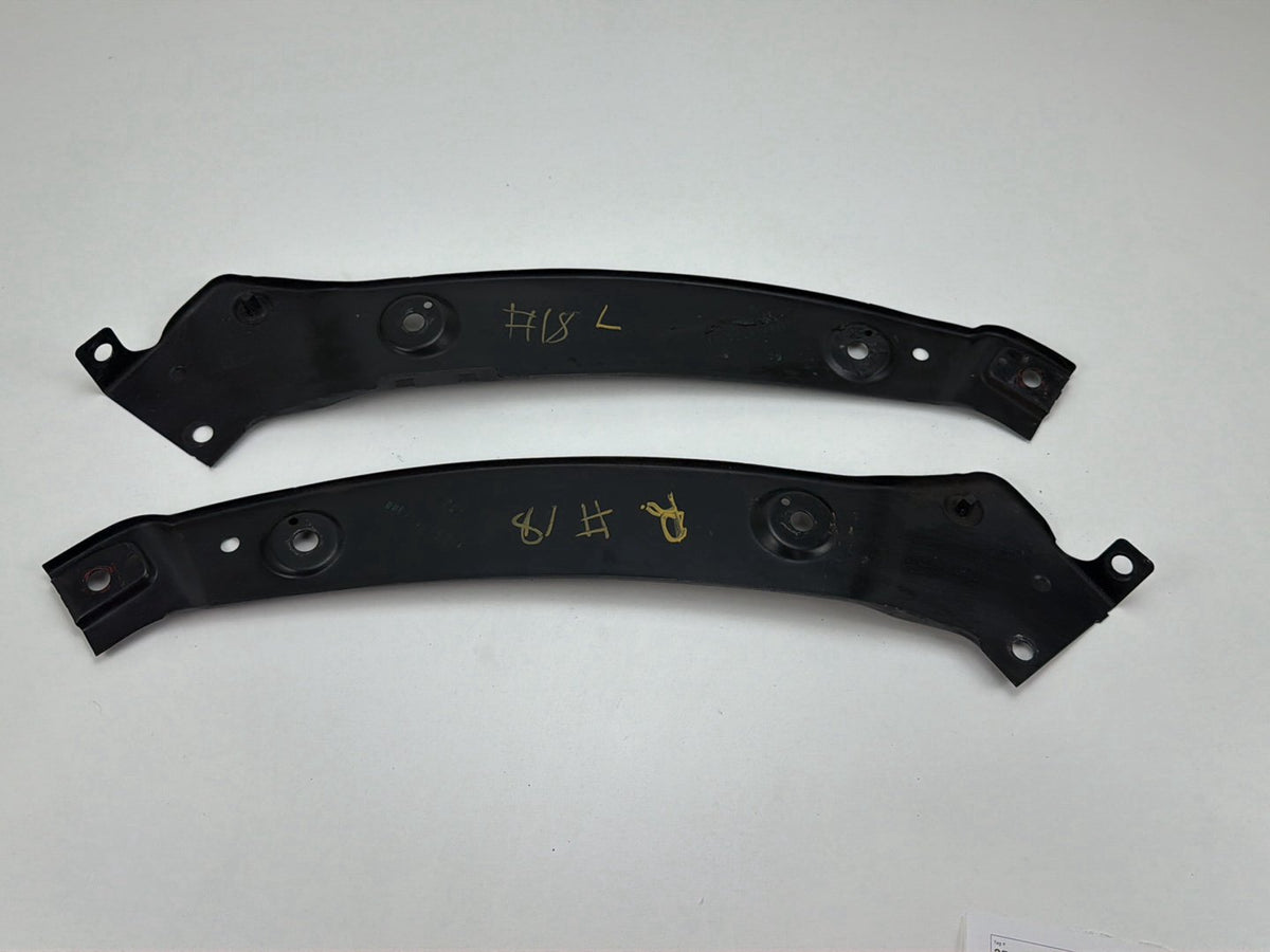 2013-2017 Volkswagen Tiguan Left Right Headlight Bracket 5N805931B OEM