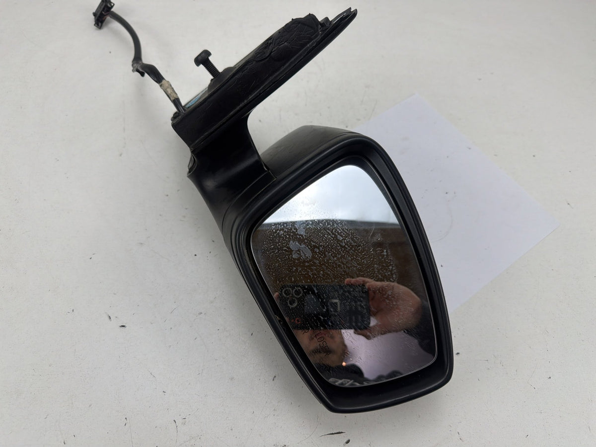 2017-2018 Volkswagen Jetta Front Right Passenger Side View Door Mirror OEM