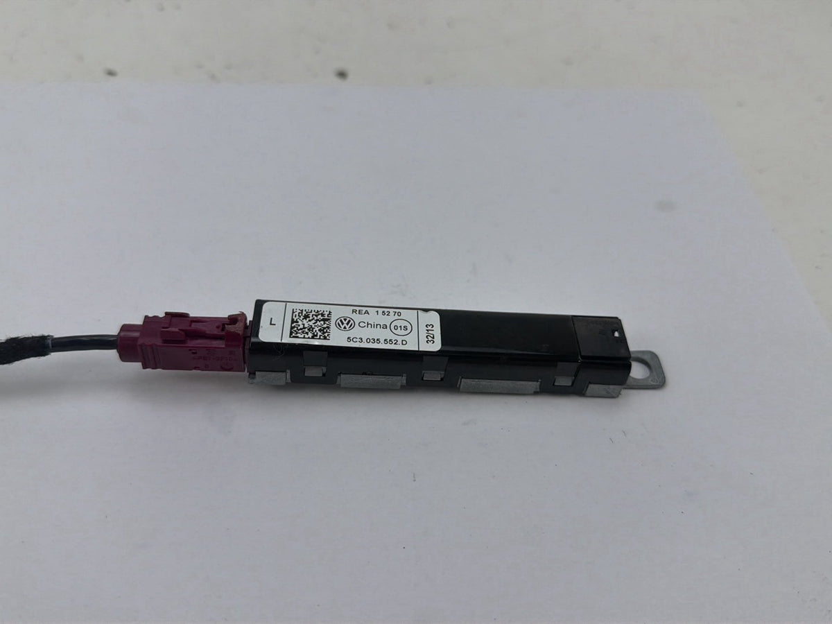 2012-2016 Volkswagen Beetle Antenna Booster Signal Booster 5C3035552D OEM