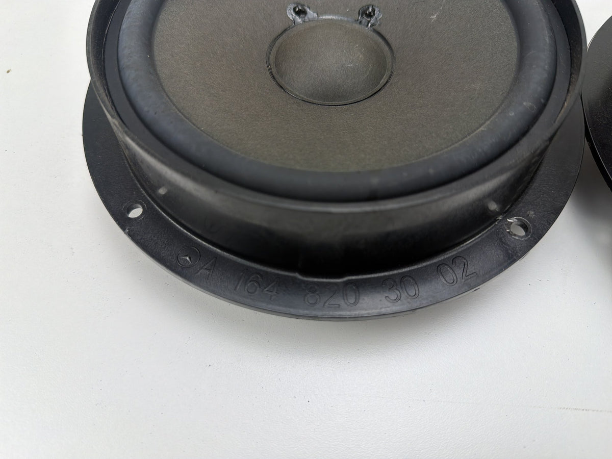 2007-2013 Mercedes-Benz R350 Front & Rear Left Door Speakers A1648203002 OEM