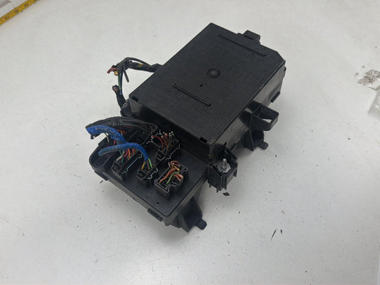 2003-2006 Lincoln Navigator U228 - Fuse Box 3L1T-114A067-AA OEM