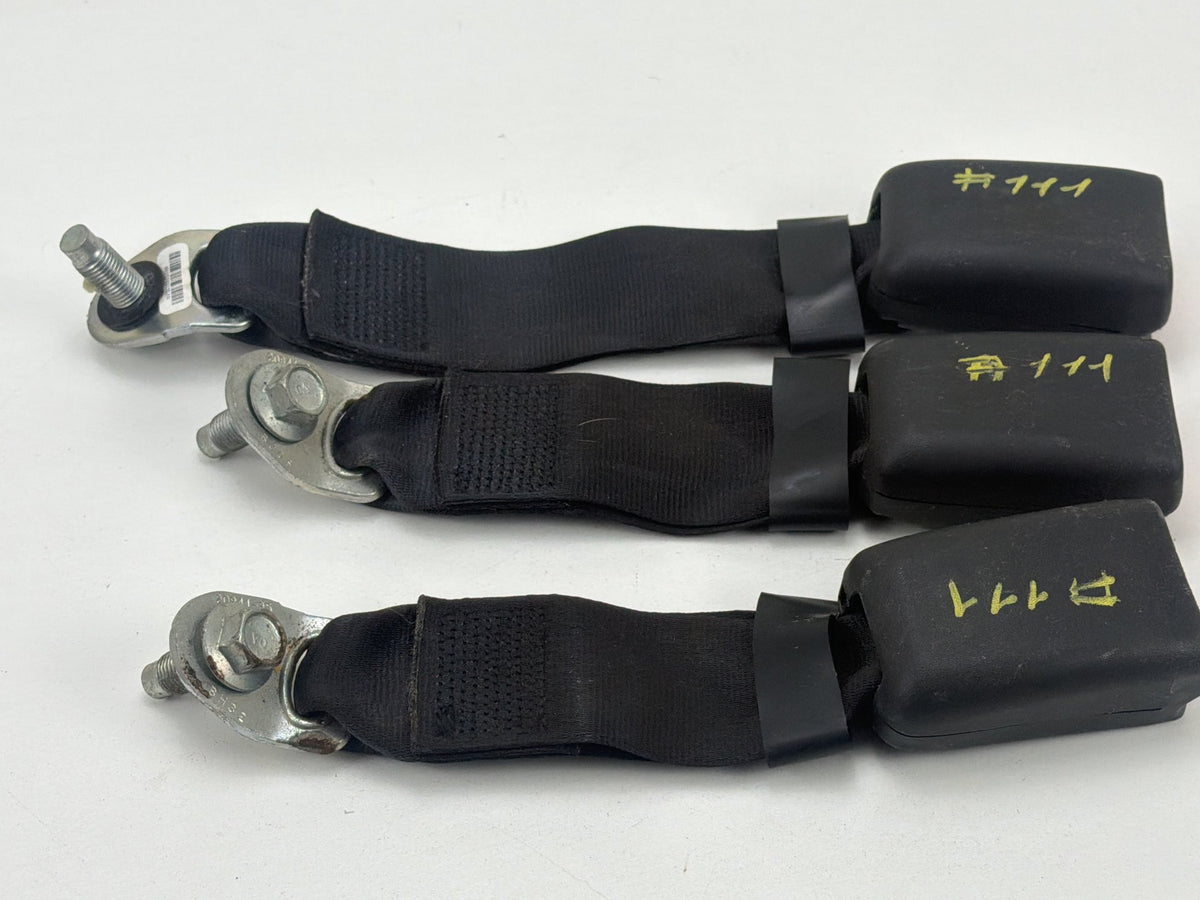 2013-2019 Nissan Sentra Rear Seat Belt Buckle Set Black OEM