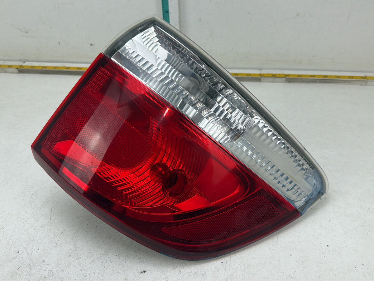 2011-2013 Dodge Durango WD - Rear Right Passenger Tail Light 55079136AF OEM