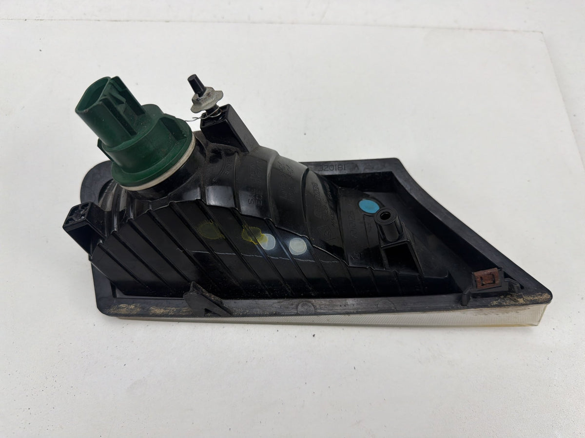 2008-2012 Jeep Liberty Front Left Driver Side Bumper Turn Signal Park Light OEM