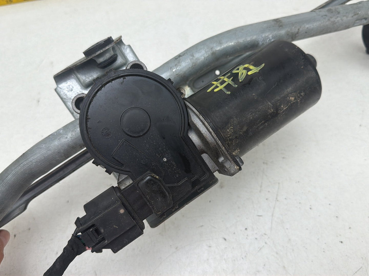 2015-2021 Kia Sedona Front Windshield Wiper Motor & Linkage 98110-A9000 OEM