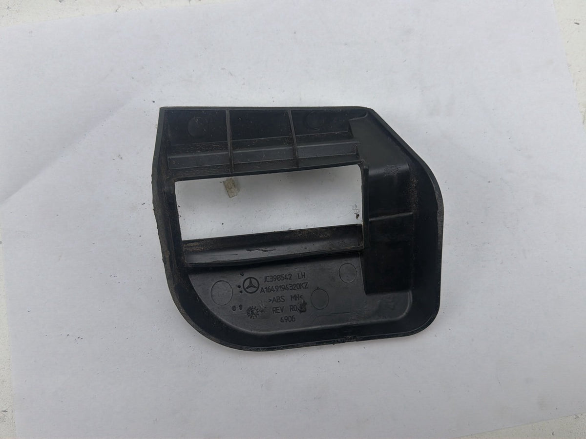 2007-2012 Mercedes-Benz ML350 LH Left Side Seat Rail Trim A1649194320KZ OEM