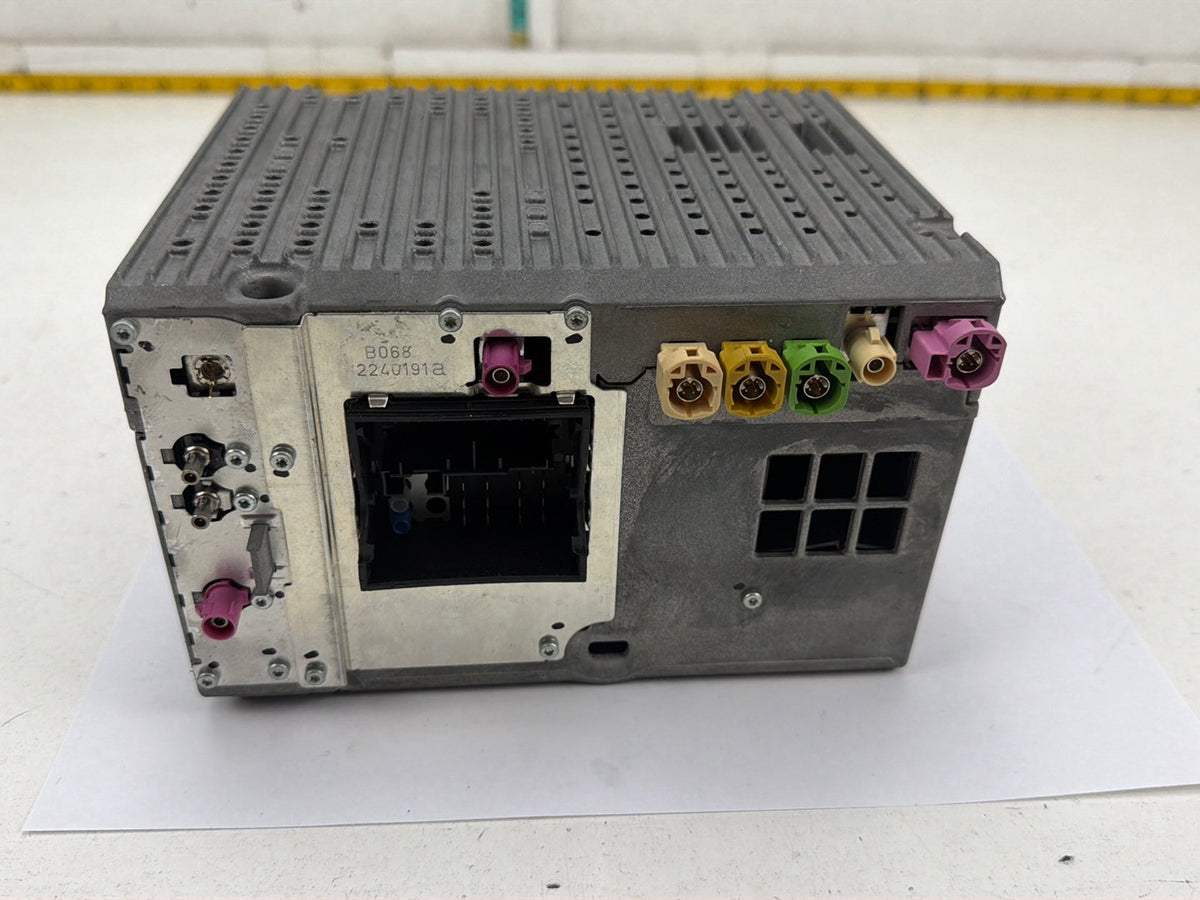 2014-2015 BMW 320i Satellite Navigation iDrive Radio Head Unit CI936576701 OEM