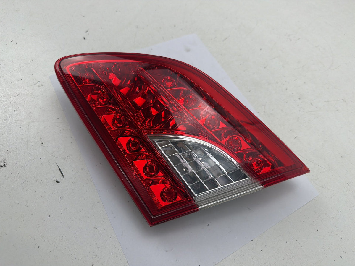 2013-2015 Nissan Sentra Right Side Inner Trunk Lid Tail Light 265503SH5A OEM