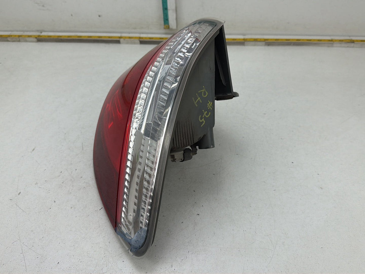 2011-2013 Dodge Durango WD - Rear Right Passenger Tail Light 55079136AF OEM
