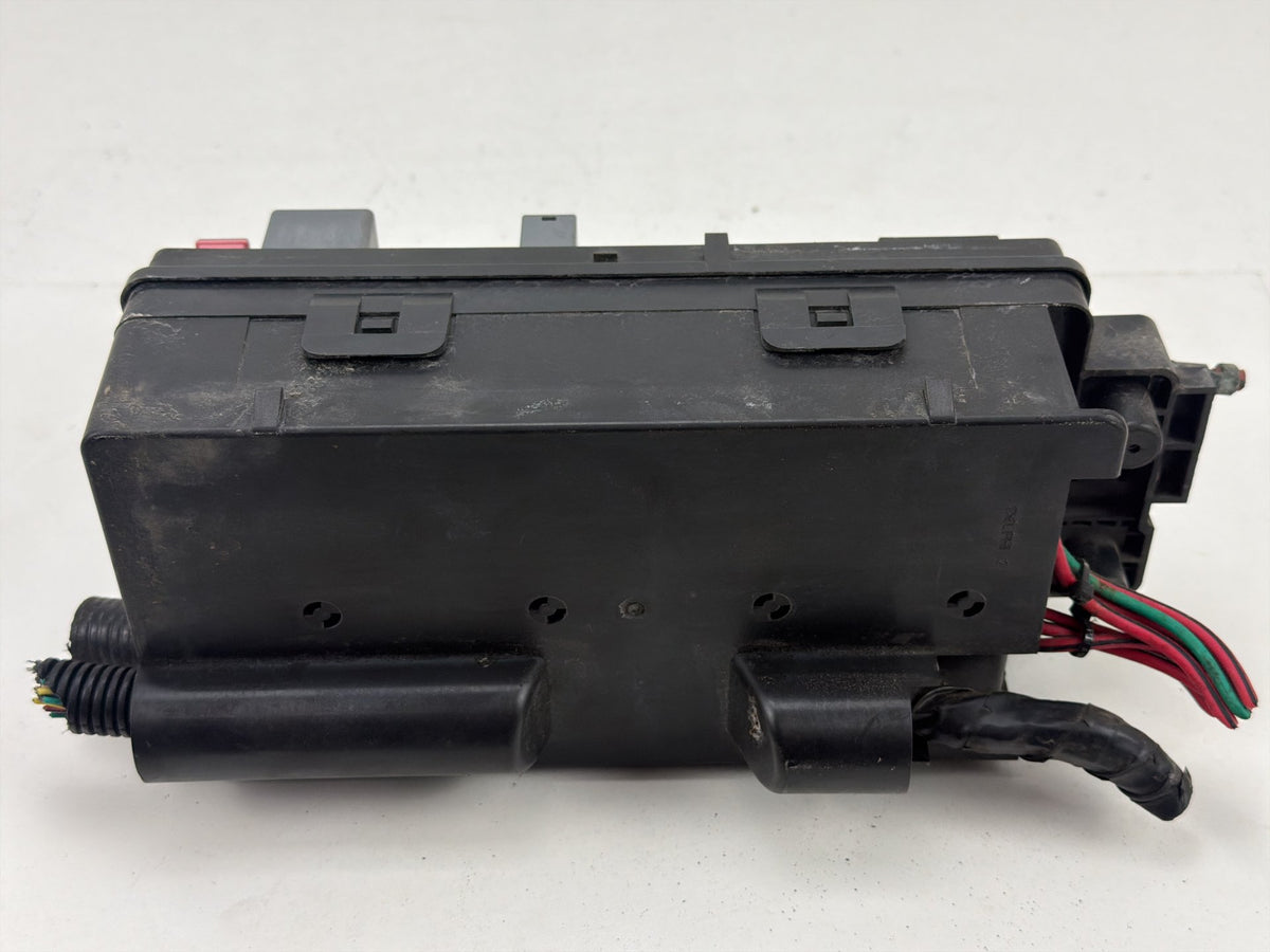 2006 Chevrolet Malibu Engine Fuse Relay Box 13551880 OEM