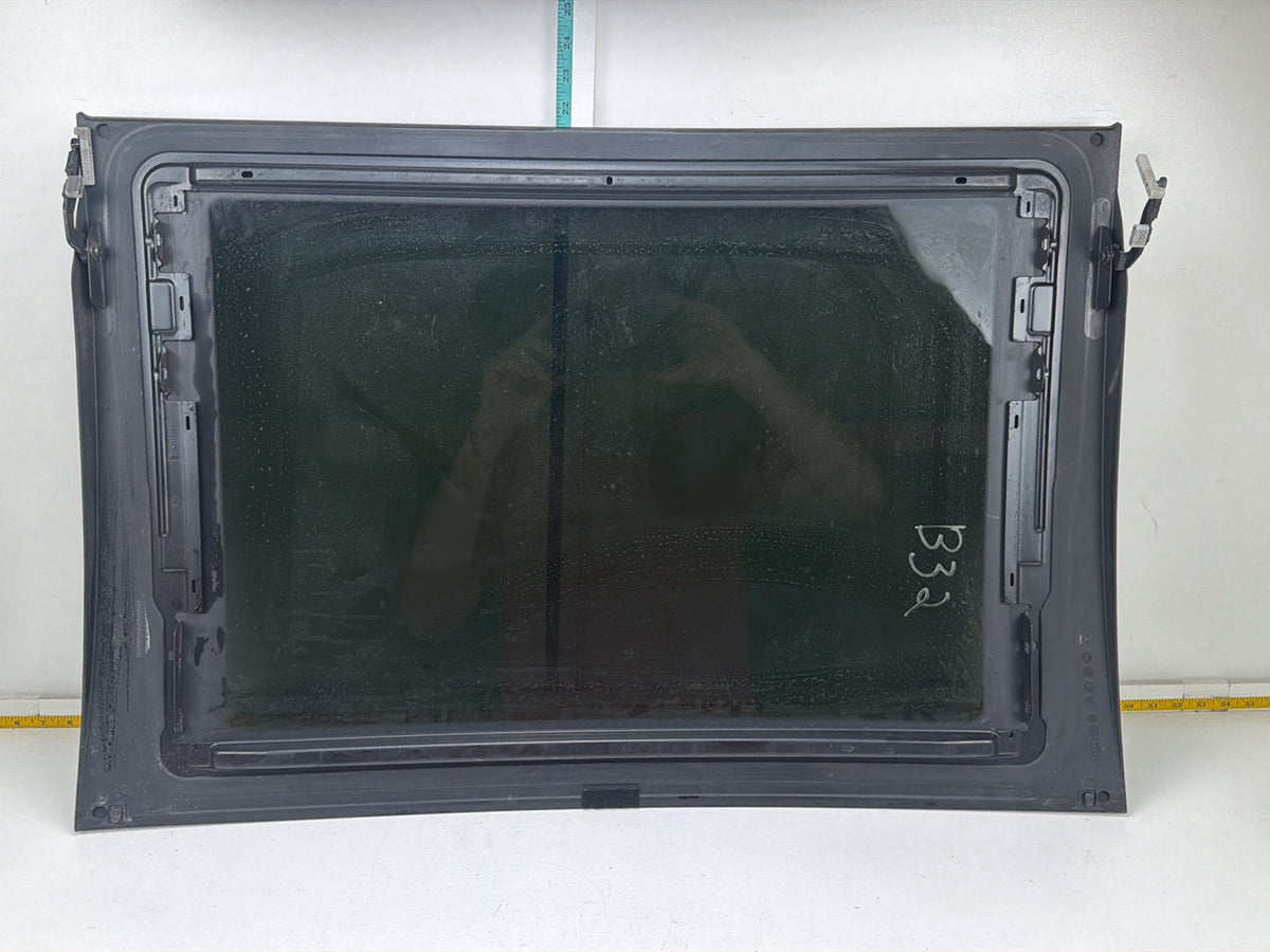 2010-2014 Mercedes-Benz E-Class Panoramic Sunroof Sun Roof Glass A2077800121 OEM