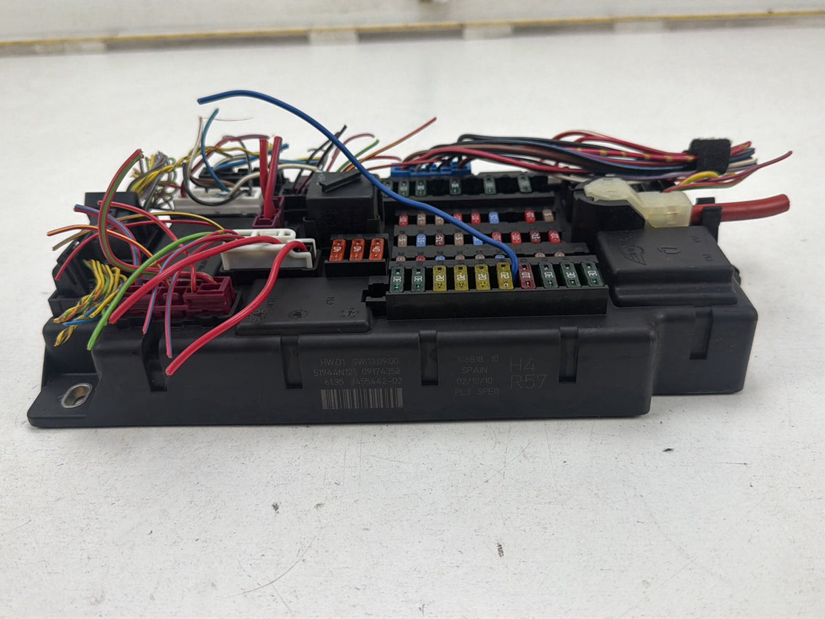 2007-2011 Mini Cooper S R56 Interior Cabin Fuse Box Relay Junction Block OEM