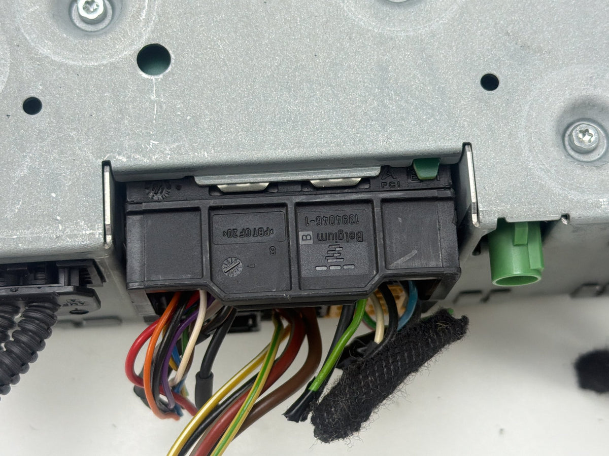 2012-2013 Audi A7 Quattro Multimedia Radio Receiver CD Player 4G0035746C OEM
