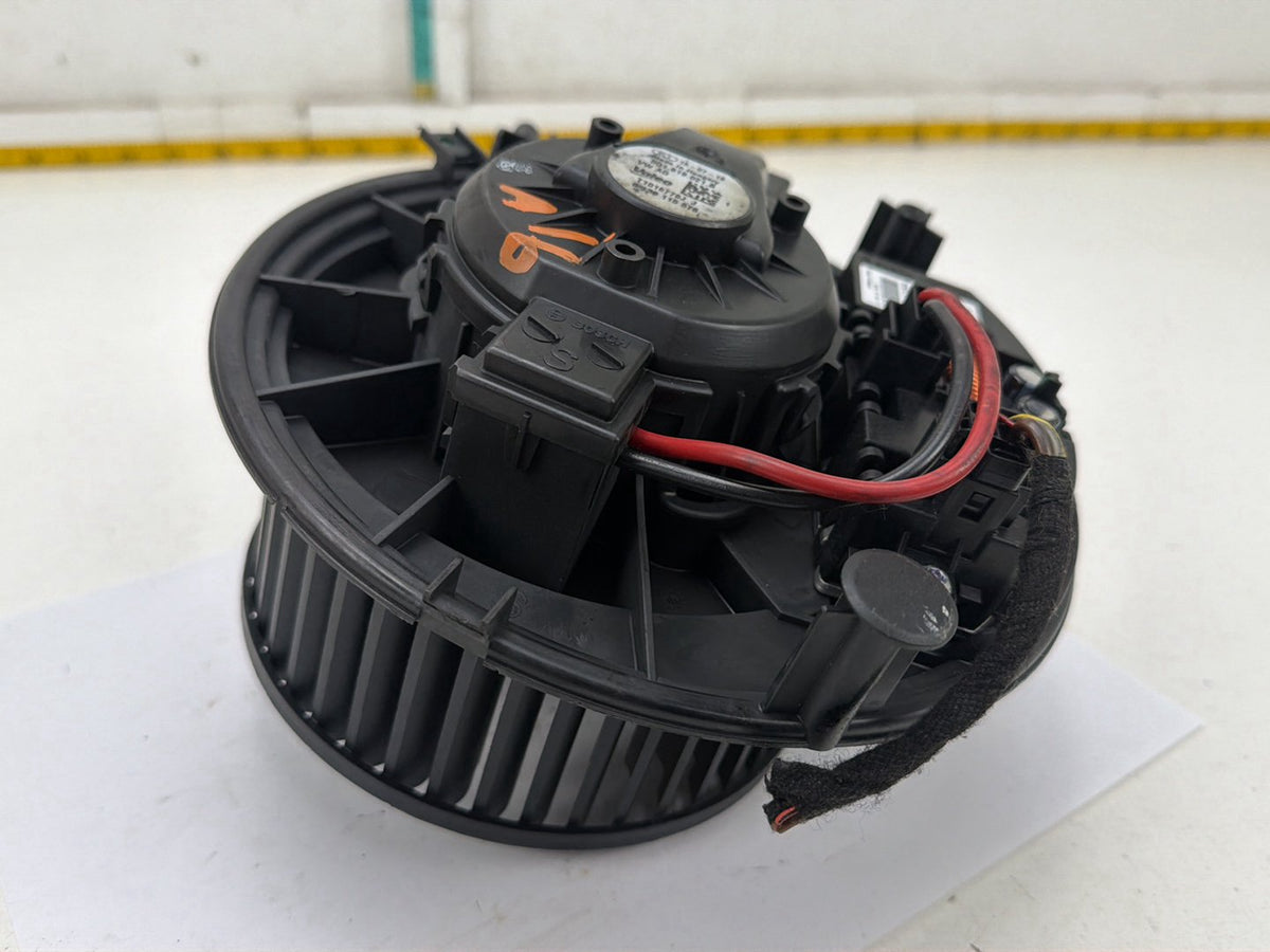 2015-2019 Audi A3 HVAC Heater Blower Motor Fan w/ Resistor 5Q1819021B OEM