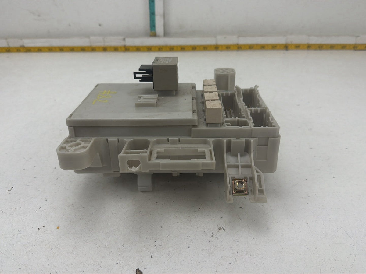 2003-2009 Toyota 4Runner Interior Cabin Fuse Relay Box Module 81980-50030 OEM