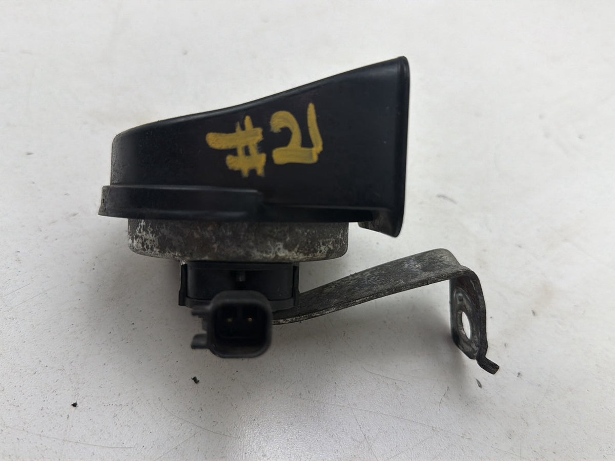 2012-2018 Chevrolet Sonic High Note Tone Horn Signal Alarm Siren E30055306 OEM
