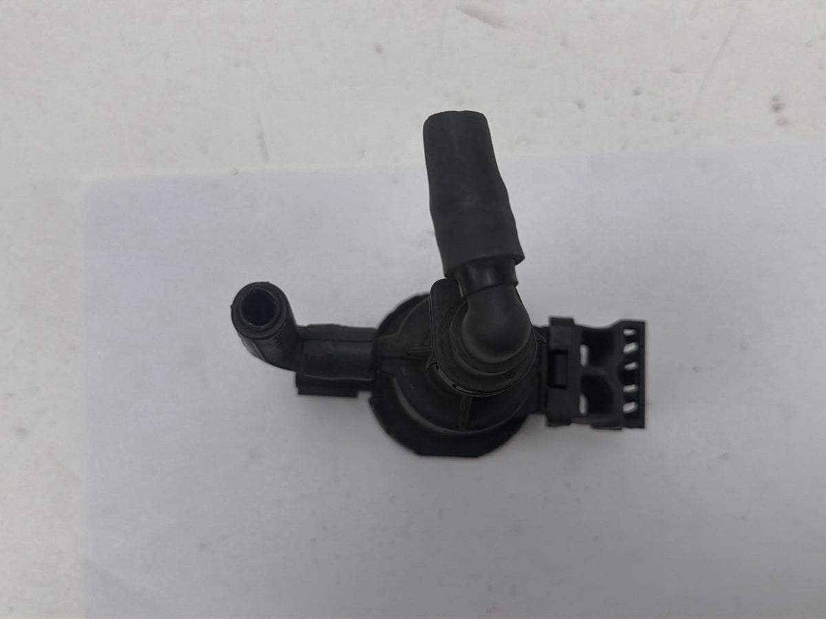 2010-2015 Mercedes-Benz ML550 Fuel System Purge Valve A0014760532 OEM