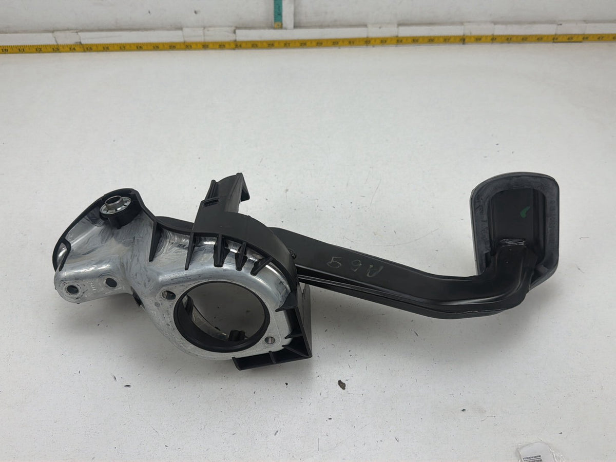2008-2014 Mercedes-Benz C250 Stop Brake Pedal Assembly A2042902101 OEM