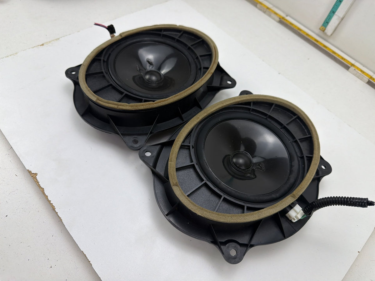 2006-2012 Lexus ES350 V40 - Door Audio Speakers Set 86160-33690 OEM