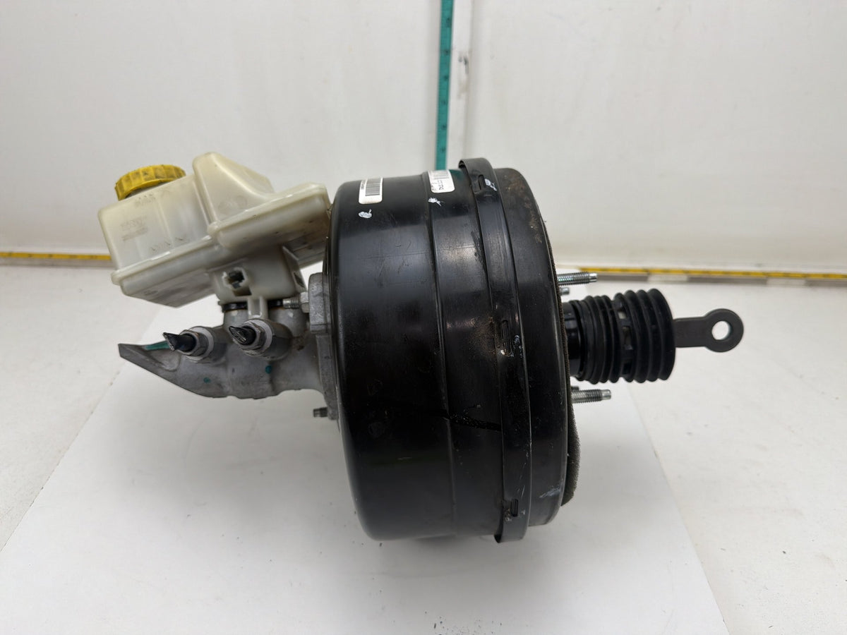 2014-2019 Jeep Grand Cherokee Power Brake Booster Master Cylinder 68190182AE OEM