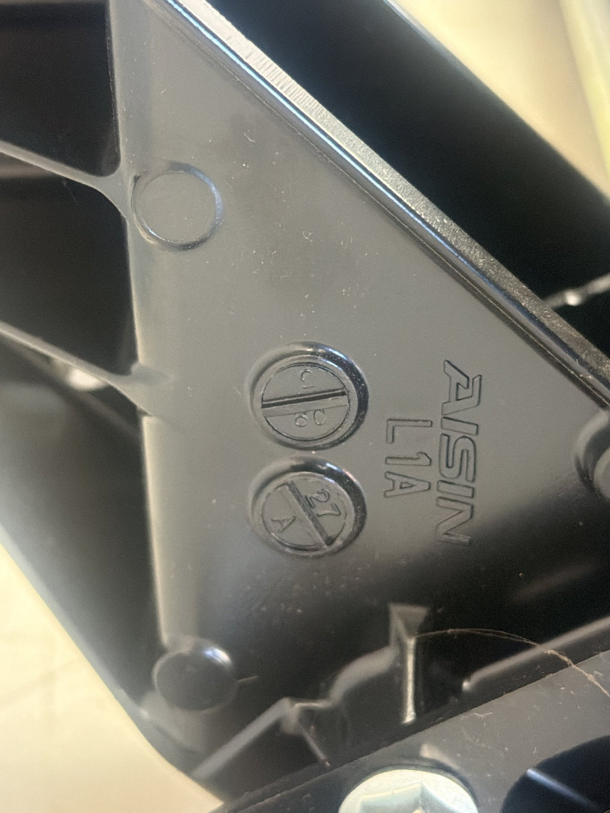 2010-2013 Lexus IS250 Convertible Top Stowage Rear Deck Lid Cover w/ Motor OEM