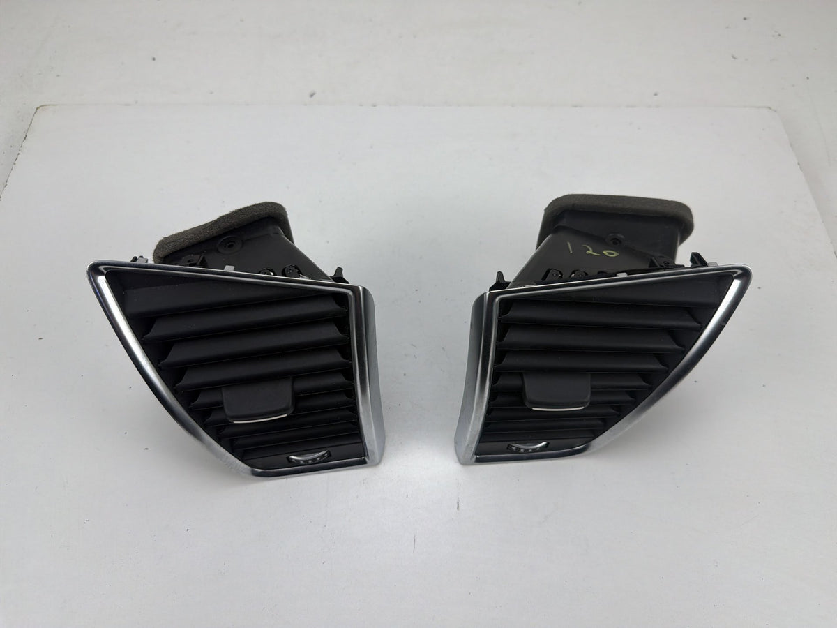 2013-2017 Audi Q5 Front Left & Right Side AC Air Vents Pair 8R1820901 OEM