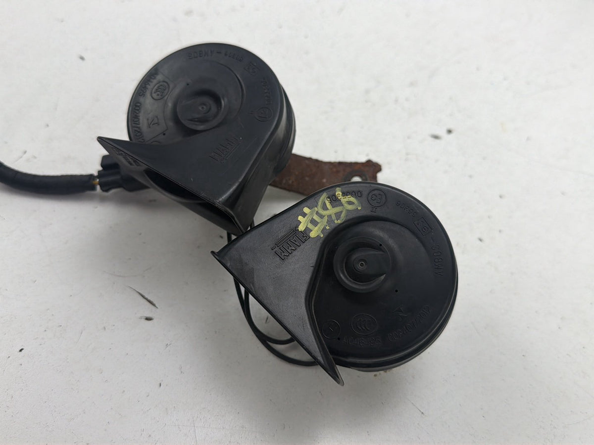 2011-2015 Ford Explorer High & Low Tone Dual Horn Signal Set A046495 OEM