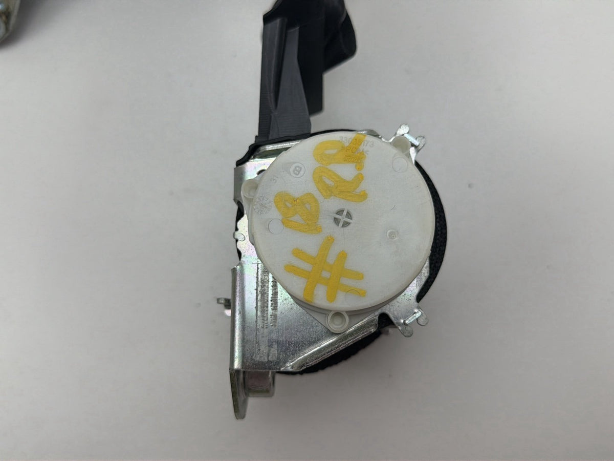 2013-2017 Volkswagen Tiguan Right Rear Seat Belt 5N0857806B OEM