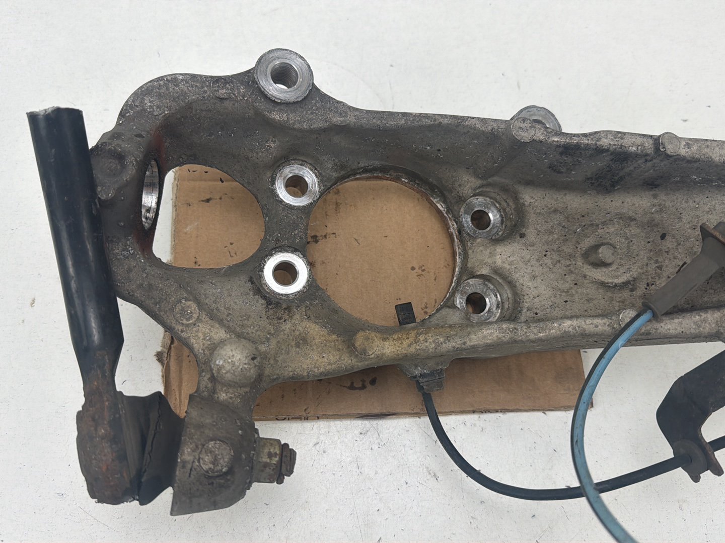 2013-2020 Infiniti Q50 V37 - Sedan Right Front Spindle Knuckle OEM
