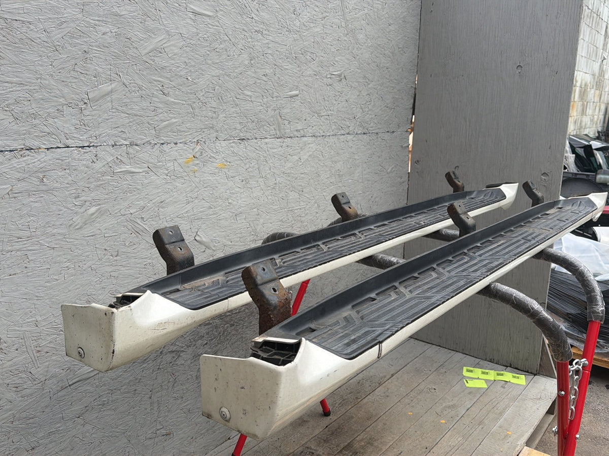2011-2013 Infiniti QX56- Left/Right Side Skirt Running Board Step Plate Set OEM