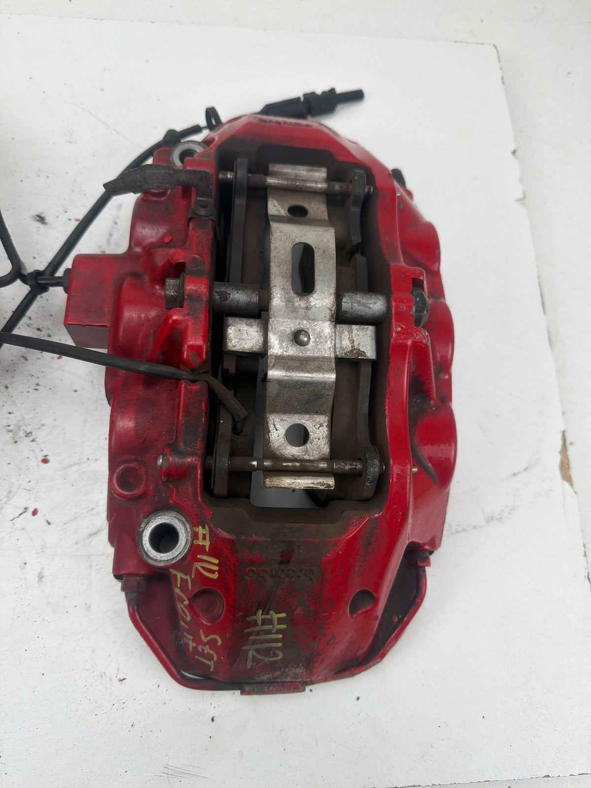 2014-2020 Maserati Quattroporte Front Left & Right Brake Calipers Pair OEM