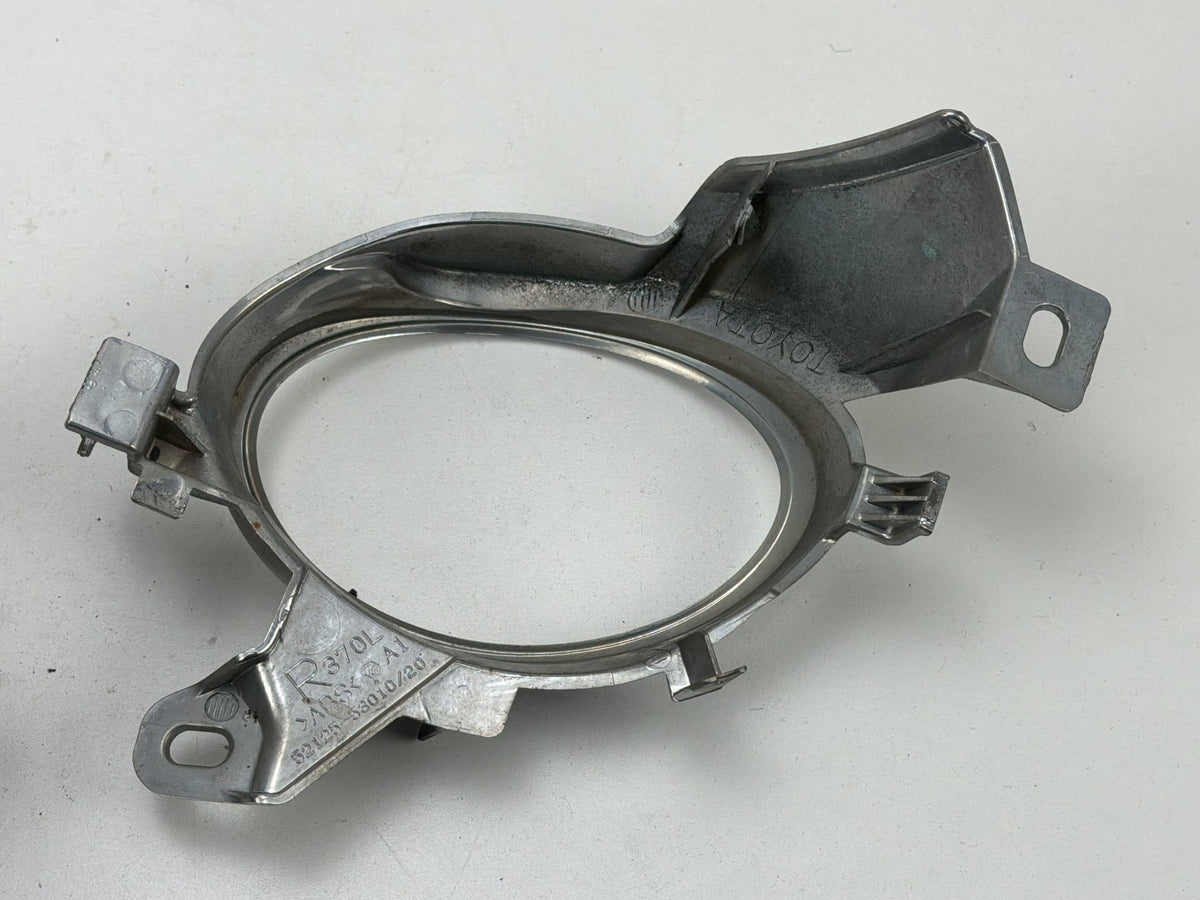 2006-2010 Lexus IS250 Front Right Fog Light Chrome Bezel Trim Ring Bracket OEM