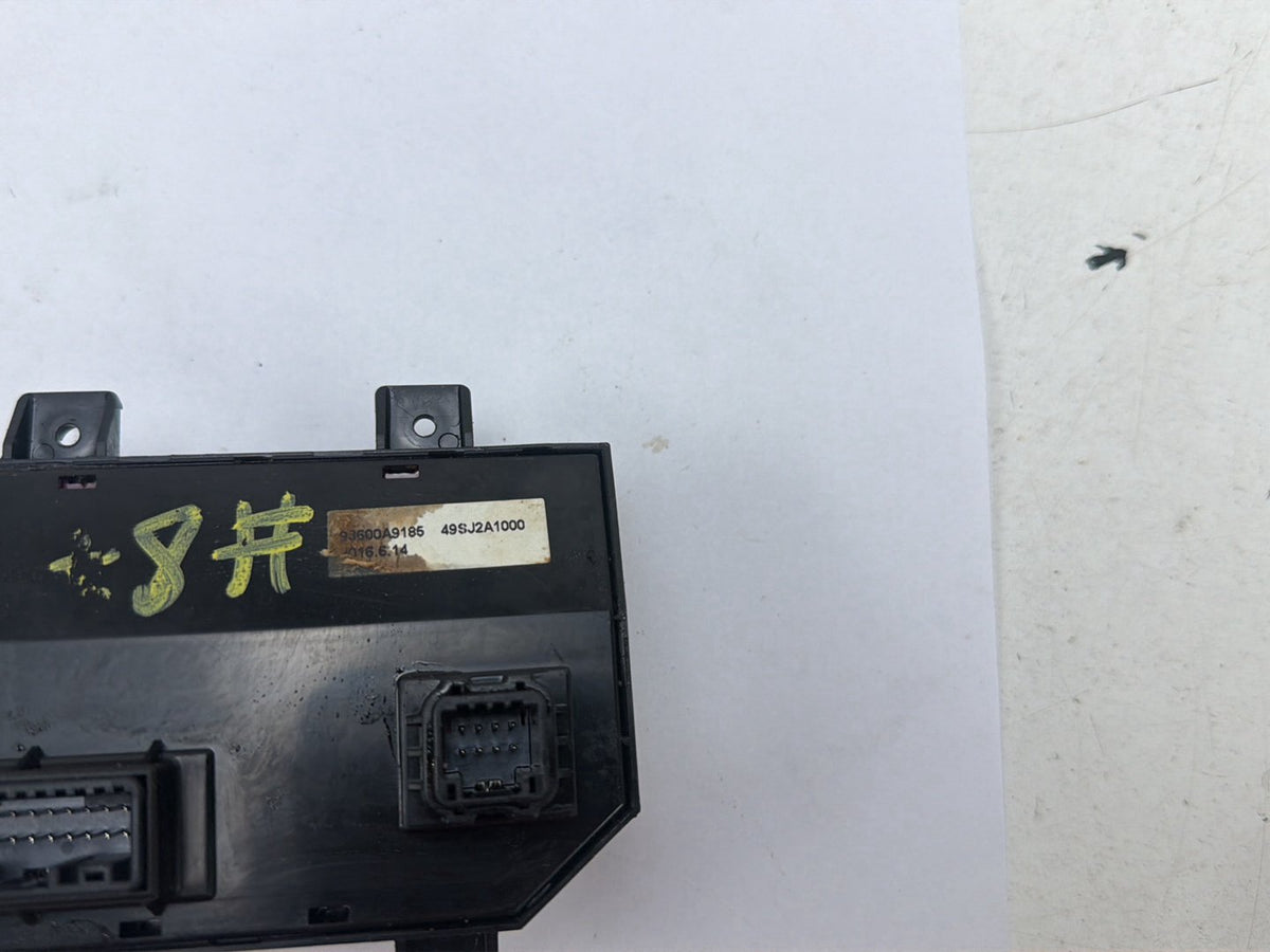 2017-2020 Kia Sedona - Seat Heat Switch Button OEM